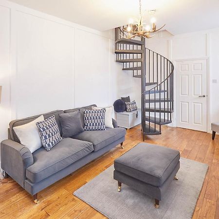 Host & Stay - Den At Westcliffウィットビー エクステリア 写真